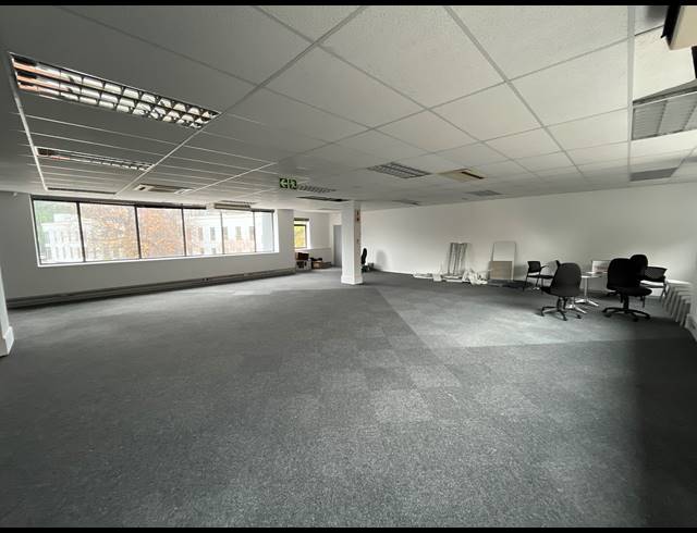 310.50M² OFFICE TO LET IN NEWLANDS